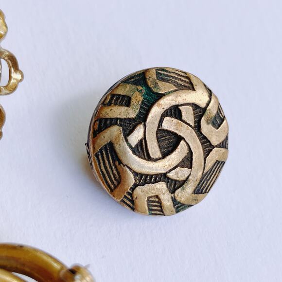 Vintage Brooch Lot of 3, Cameo Amber Glass Celtic Knot Mid Century - Early 1900s - Picture 5 of 10